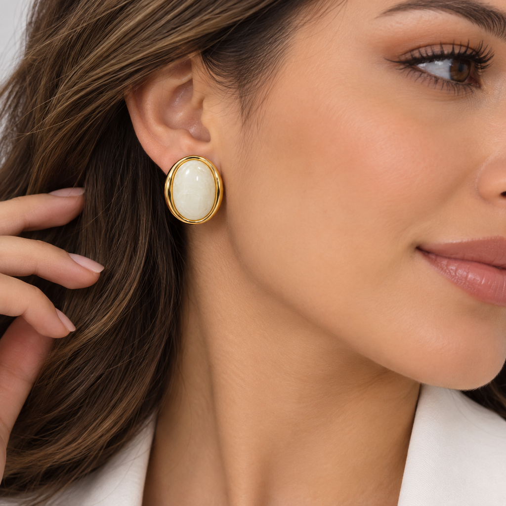 Ivory Gold Oval Earrings ✨