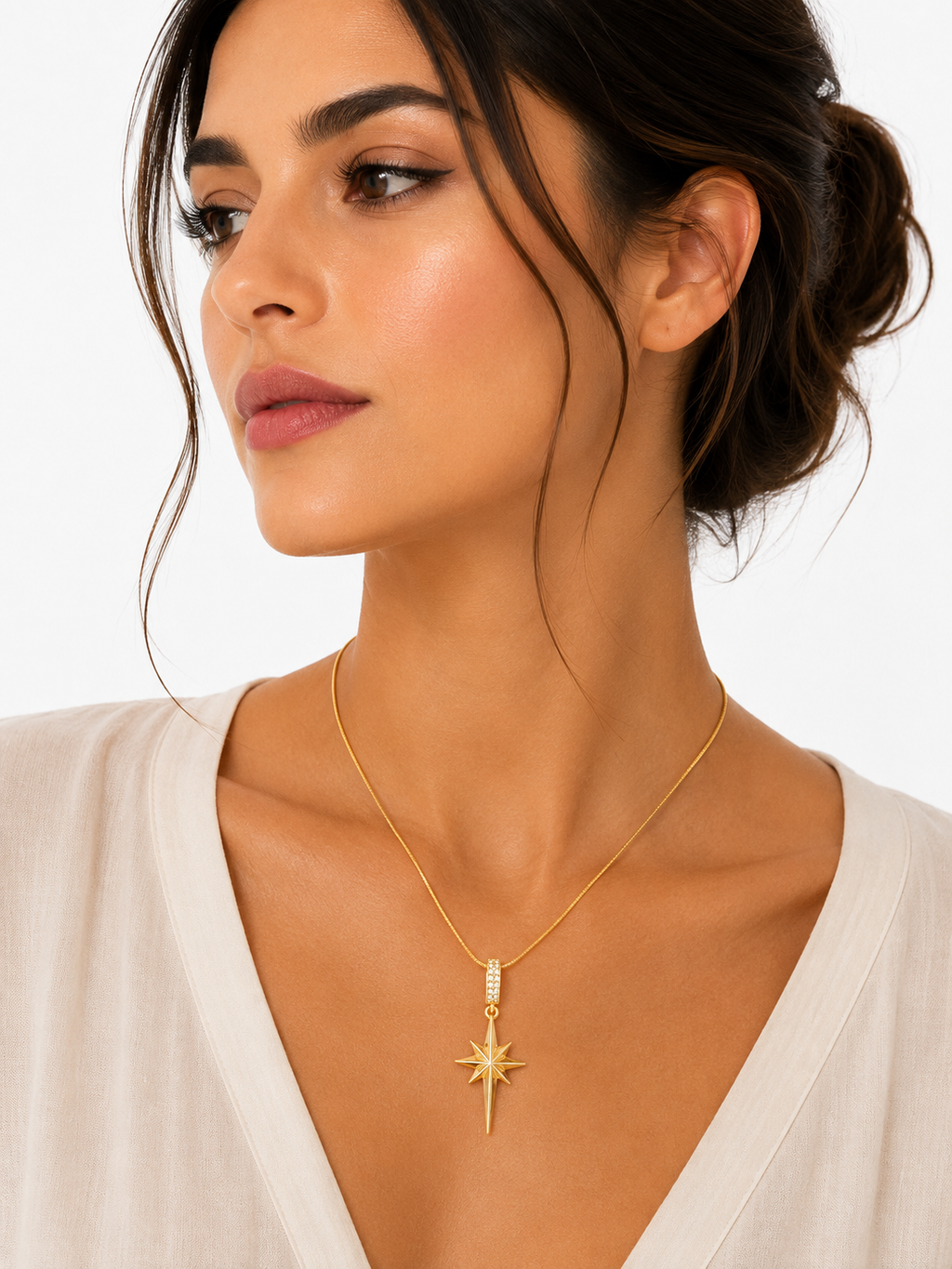 Gold Star Pendant Necklace