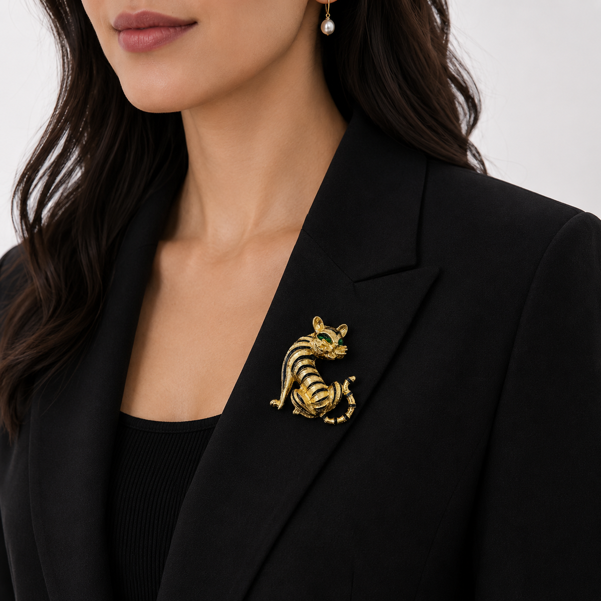 Elegant Gold Tiger Brooch