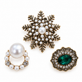 Pearl Crystal Brooch Set